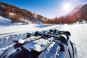 Pakk bilen riktig i påsken – skiutstyr har flydd ut av skibokser under bråstopp